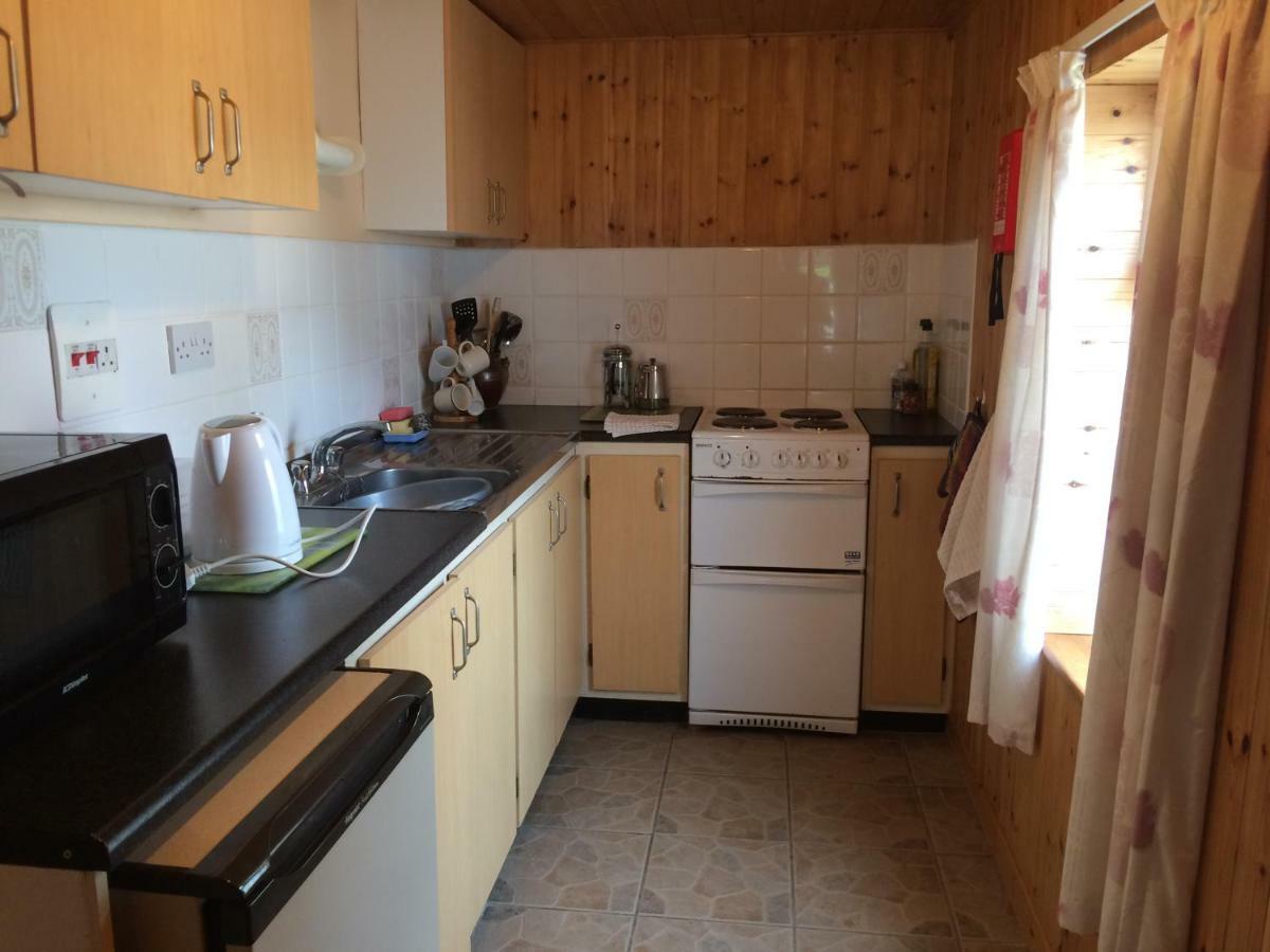 Cummins Cottages Ballycrossaun Екстериор снимка
