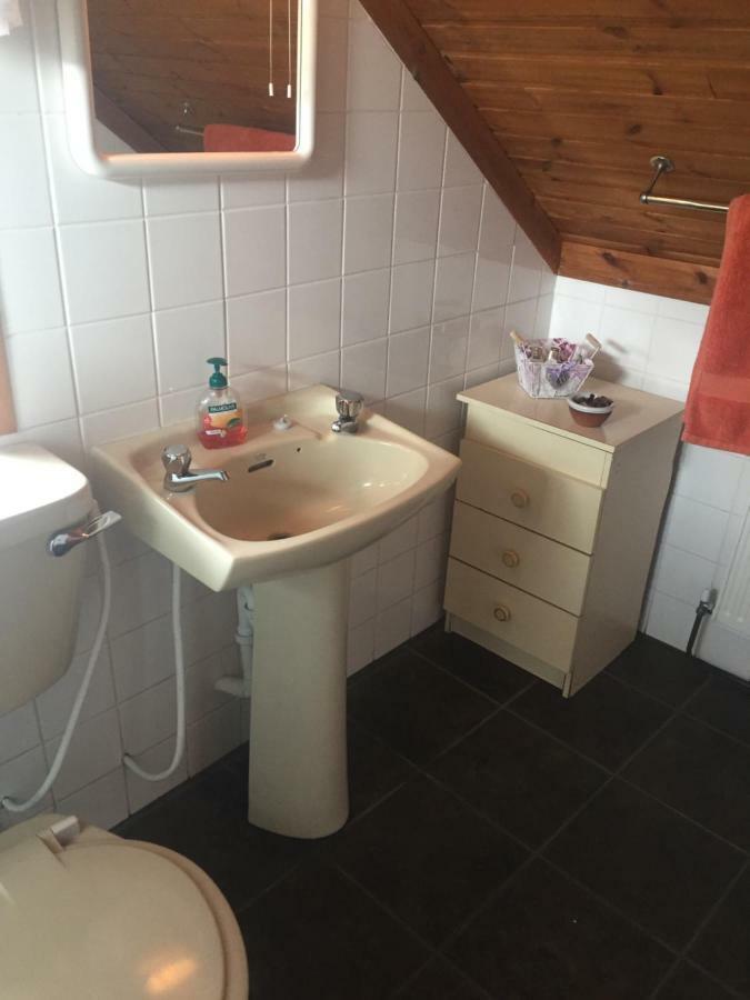 Cummins Cottages Ballycrossaun Екстериор снимка